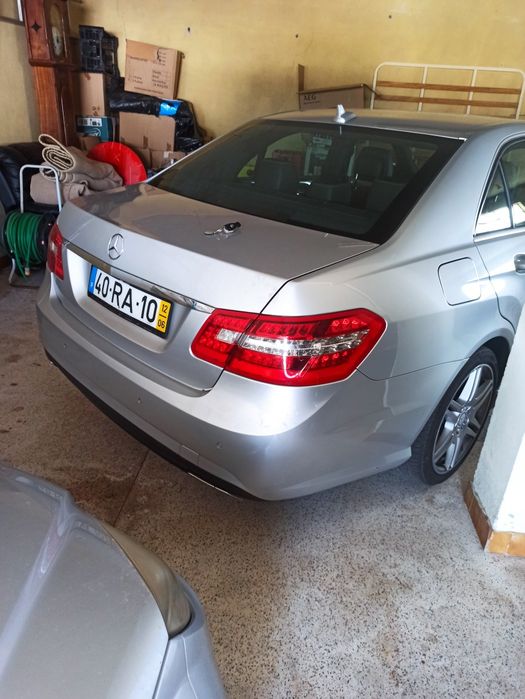 Mercedes E250 impecável km feitos 90% em auto estrada