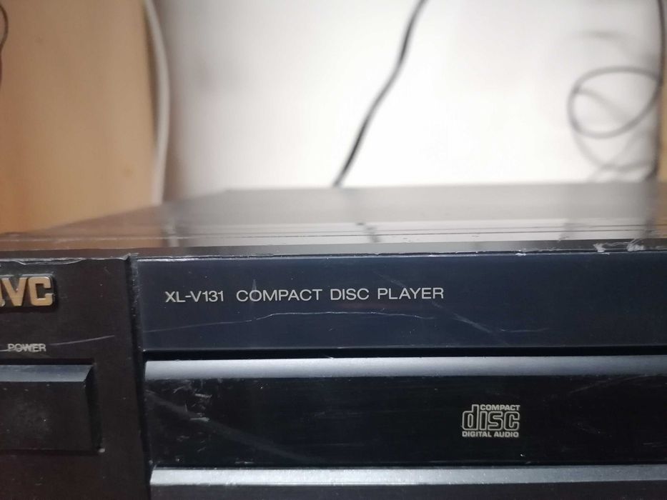 Odtwarzacz CD JVC XL-V131