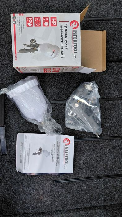 Пневматичний краскопульт INTERTOOL PT-0204.