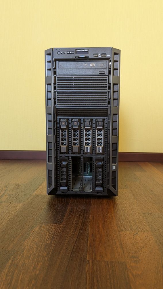 Dell PowerEdge  T330  E3-1270 v5 32GB