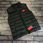 ЦЕНА БЫЛА 3000!Мужская жилетка Hugo Boss черная безрукавка жилет чорна