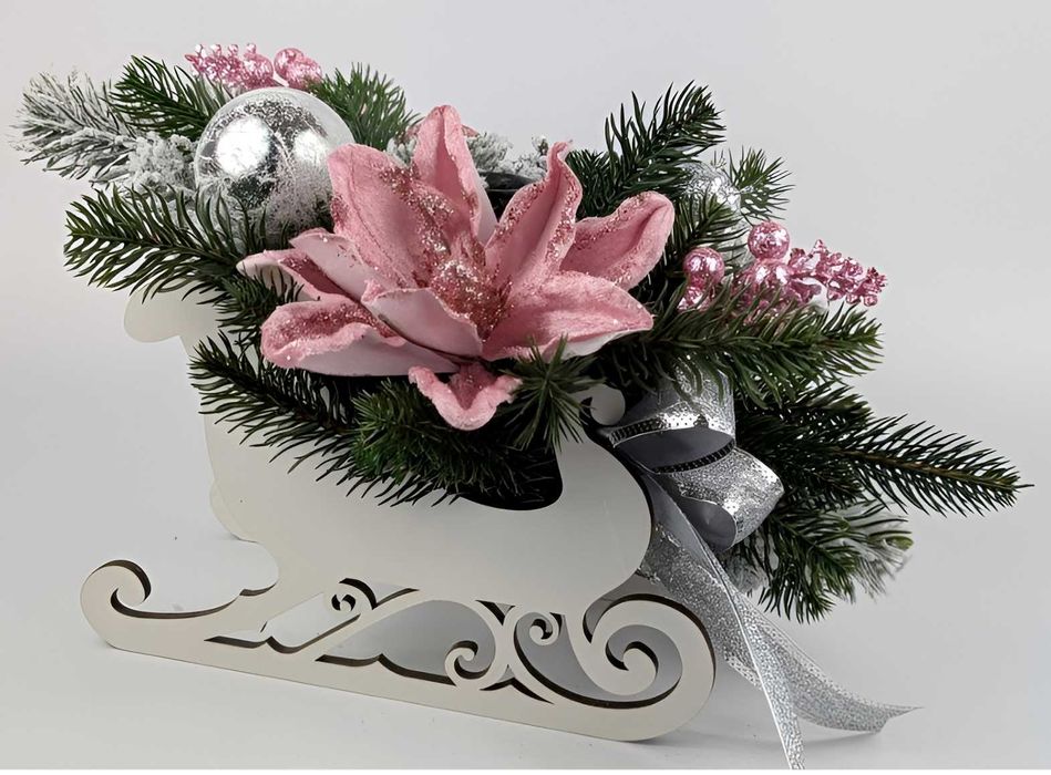 Новорічна композиція "Сани " з підсвічником і декором