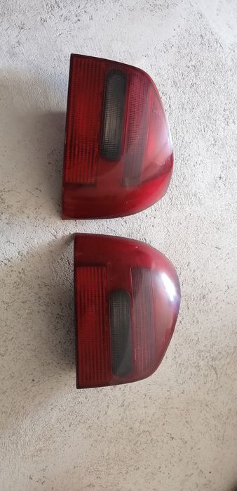 Farois trás audi a3 8l