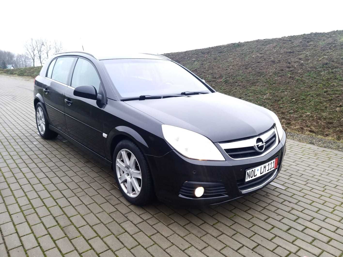 Opel Signum 2,2 benzyna automat 5 osobowy