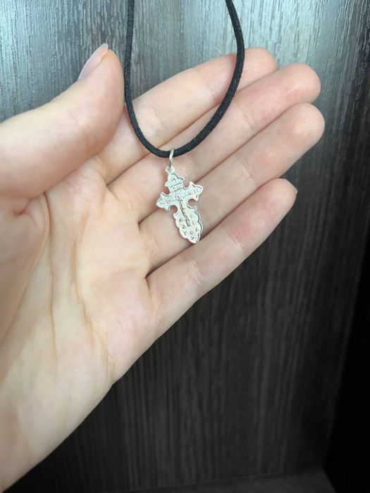 Недорогі срібні хрестики