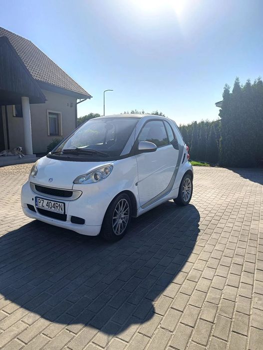 Smart Fortwo Smart Fortwo MHD 2011 • Automat • 1.0 Benzyna • 126 tys. km