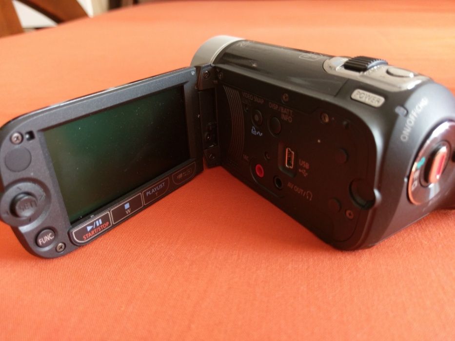 Відеокамера Canon Legria FS22