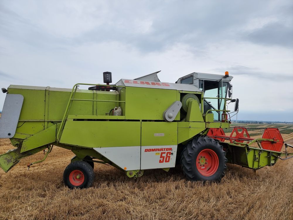 Claas Dominator 56