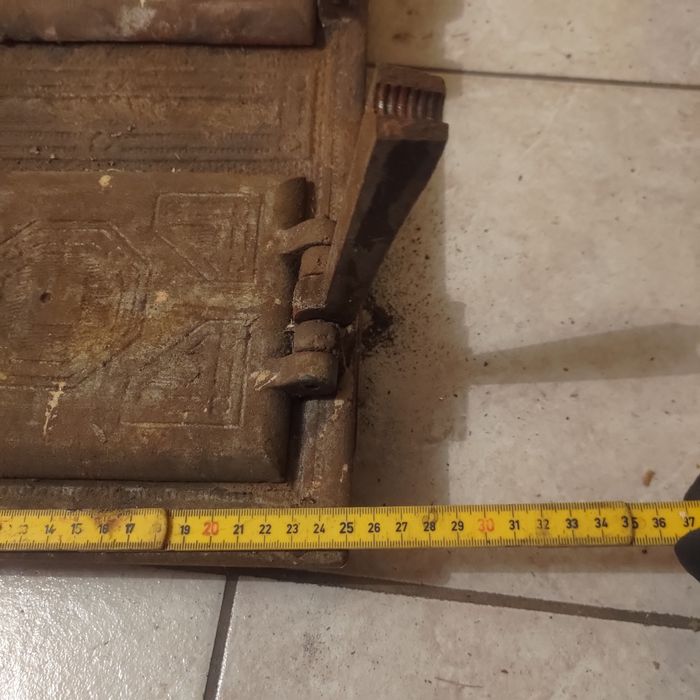 Drzwi do pieca kaflowego