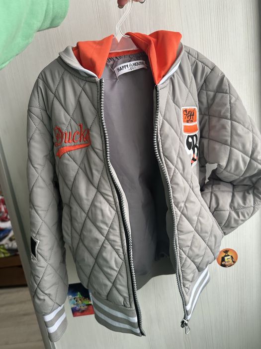 Куртка осінь весна