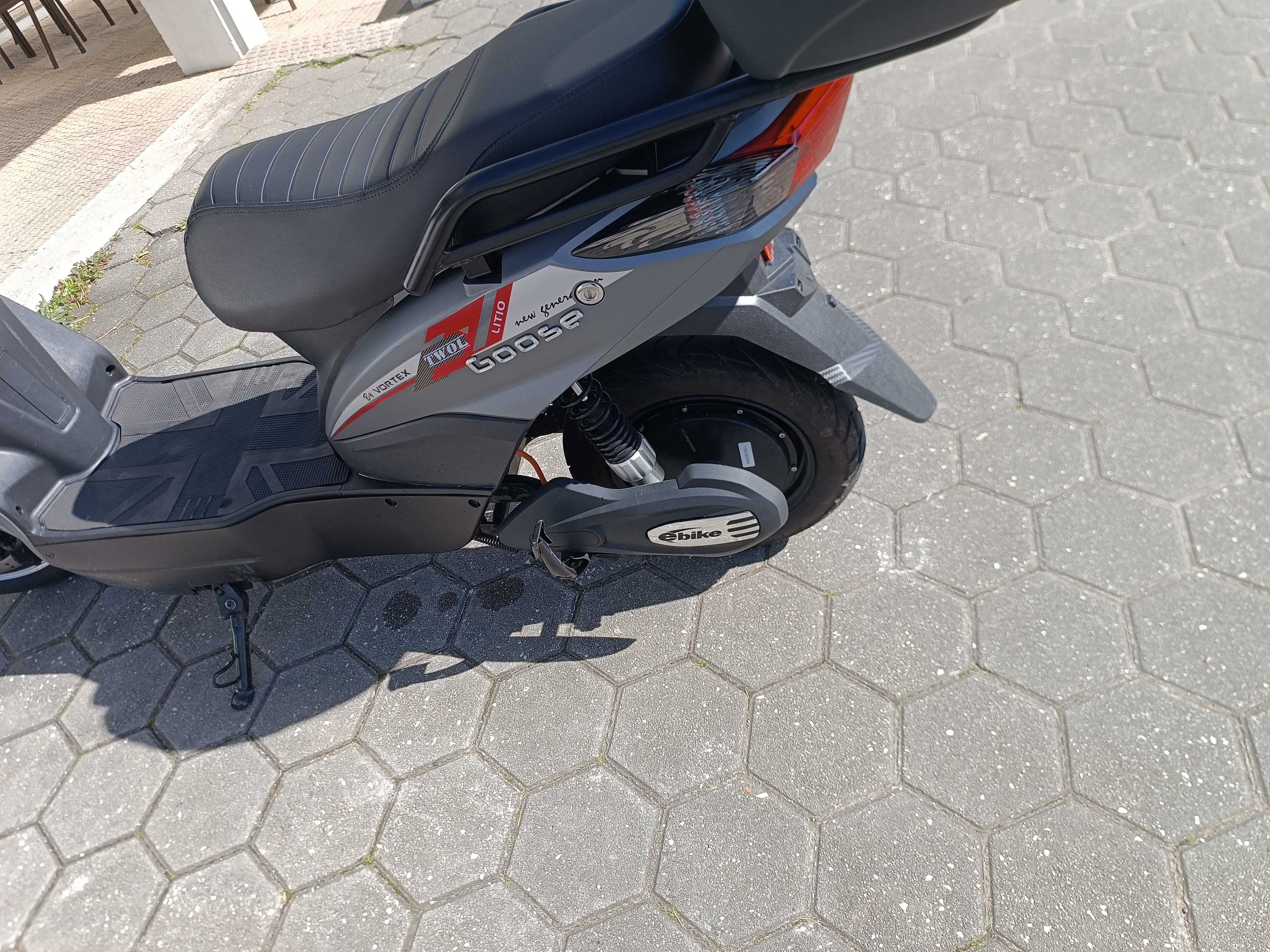 Vendo Scooter Elétrica