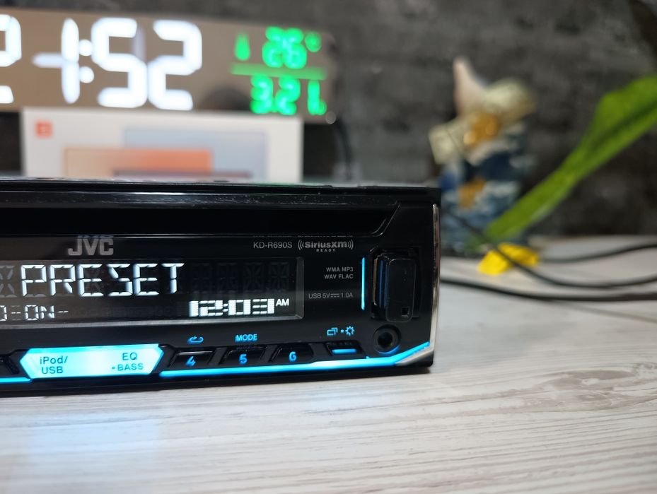 Процесорний JVC kd-r690s(Bluetooth audio)