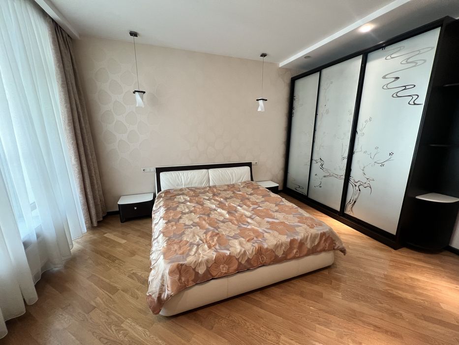 Оренда 3 кім. кв.  ЖК Пори року  Вул. Мокра 20