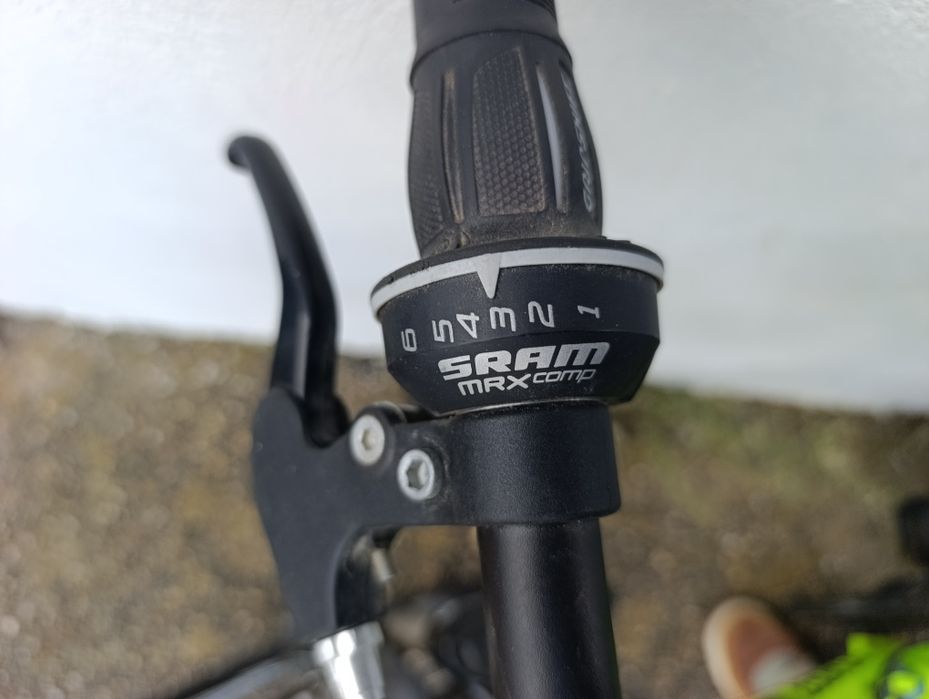 Bicicleta Decathlon Rockrider ST 500 ( 9 a 12 anos)