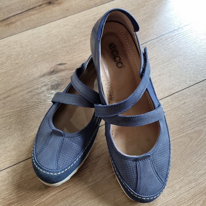 Damskie półbuty Jamp ECCO roz. 40
Marka: ECCO
Mod