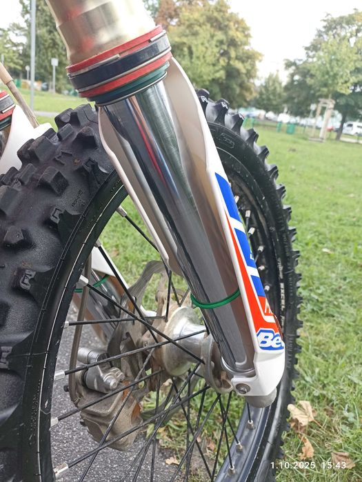 Beta 300rr Factory Racing zawiesz.2komorowa Kayaba, stan jak nowa