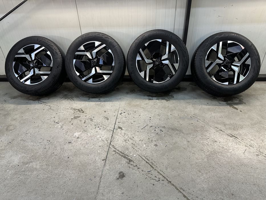 Koła opony felgi zestaw Peugeot komplet felgi Continental