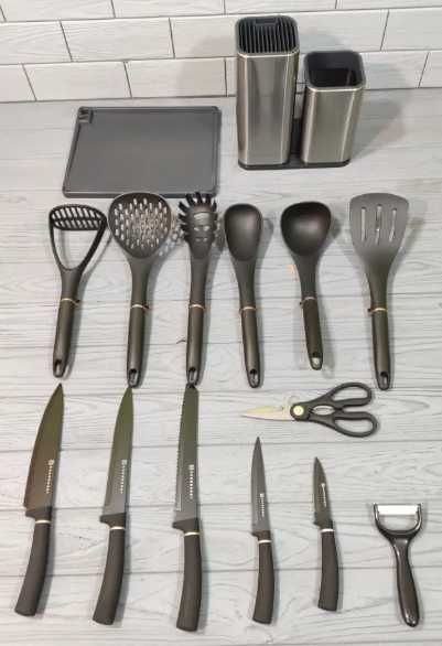 Набір кухонних ножів. Кухонні принадлежності . дошка + точилка .