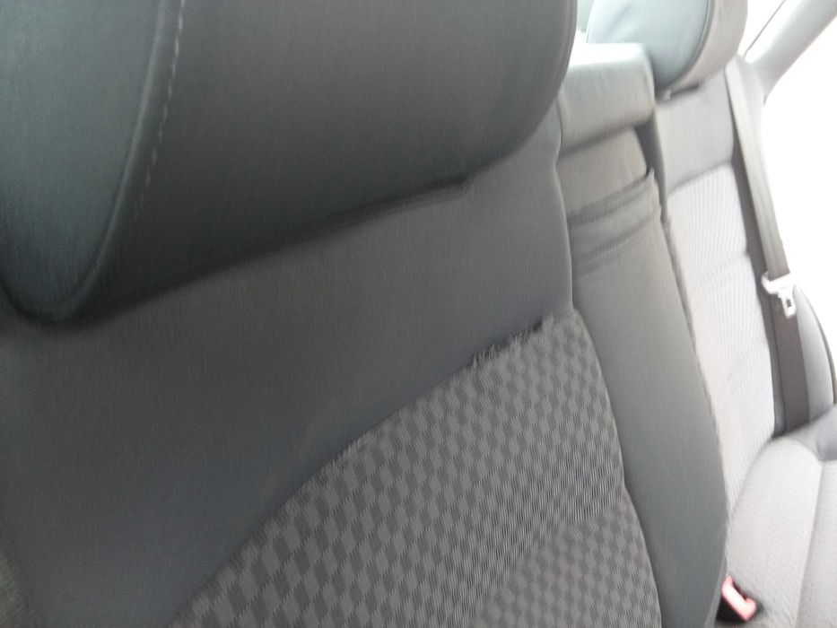 Audi A4 B5 sedan kubełki fotele pompowane lędzwia tapicerki kratki kpl