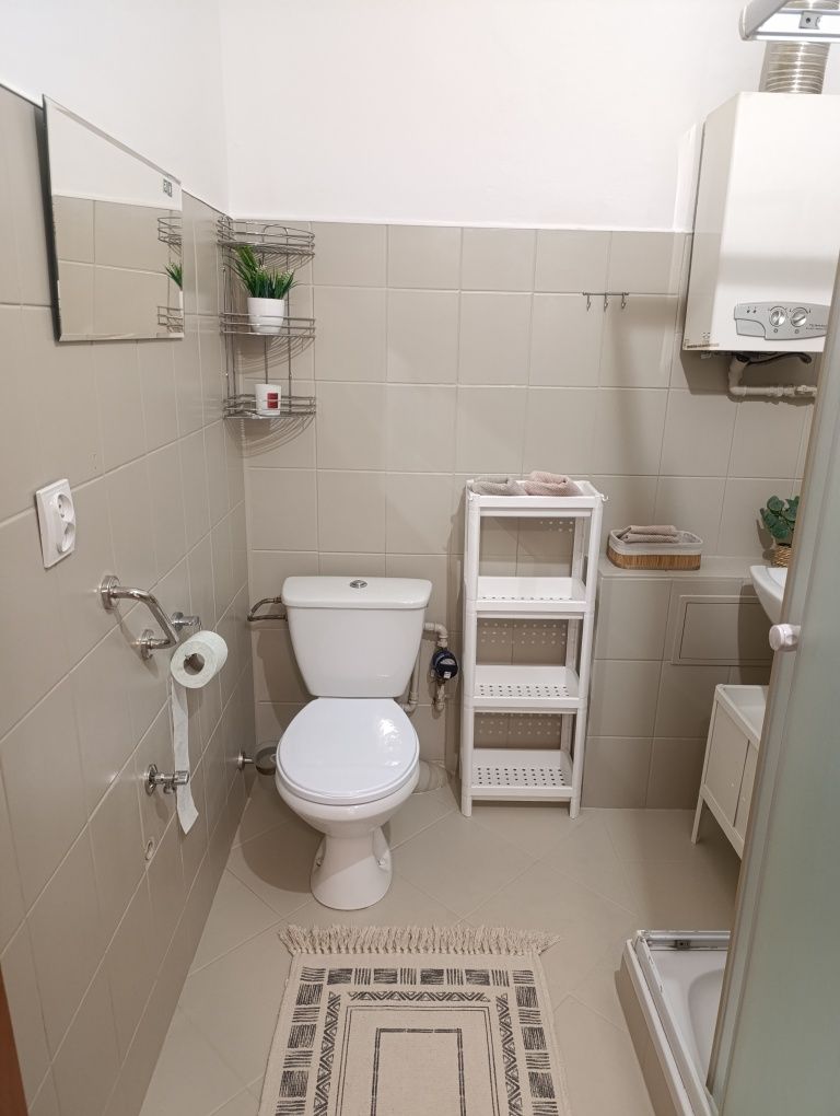 W centrum, duża, gotowa do wejścia kawalerka