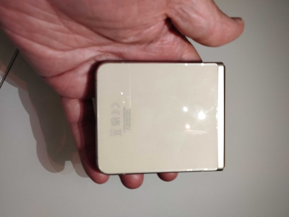 Samsung Galaxy Z Flip 3 5G