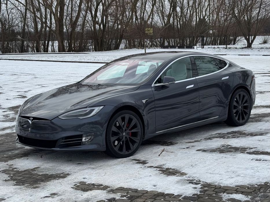 Tesla Model S Performance Raven Long Range
