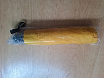Żółta,nowa parasolka automatyczna