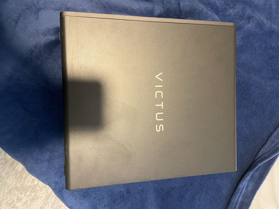 Computador victus 15L