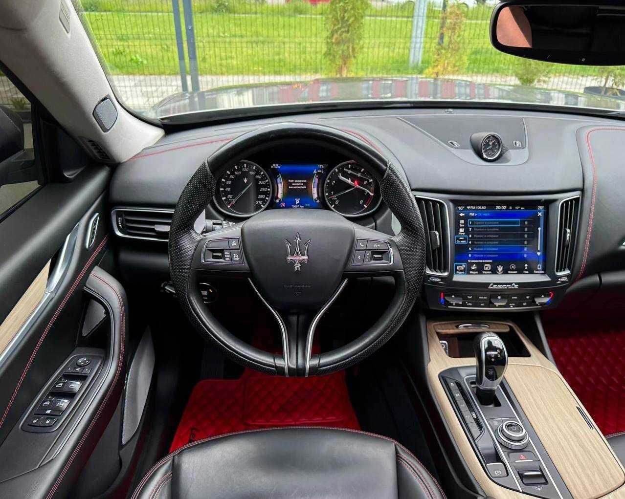 Продаж Maserati Levante