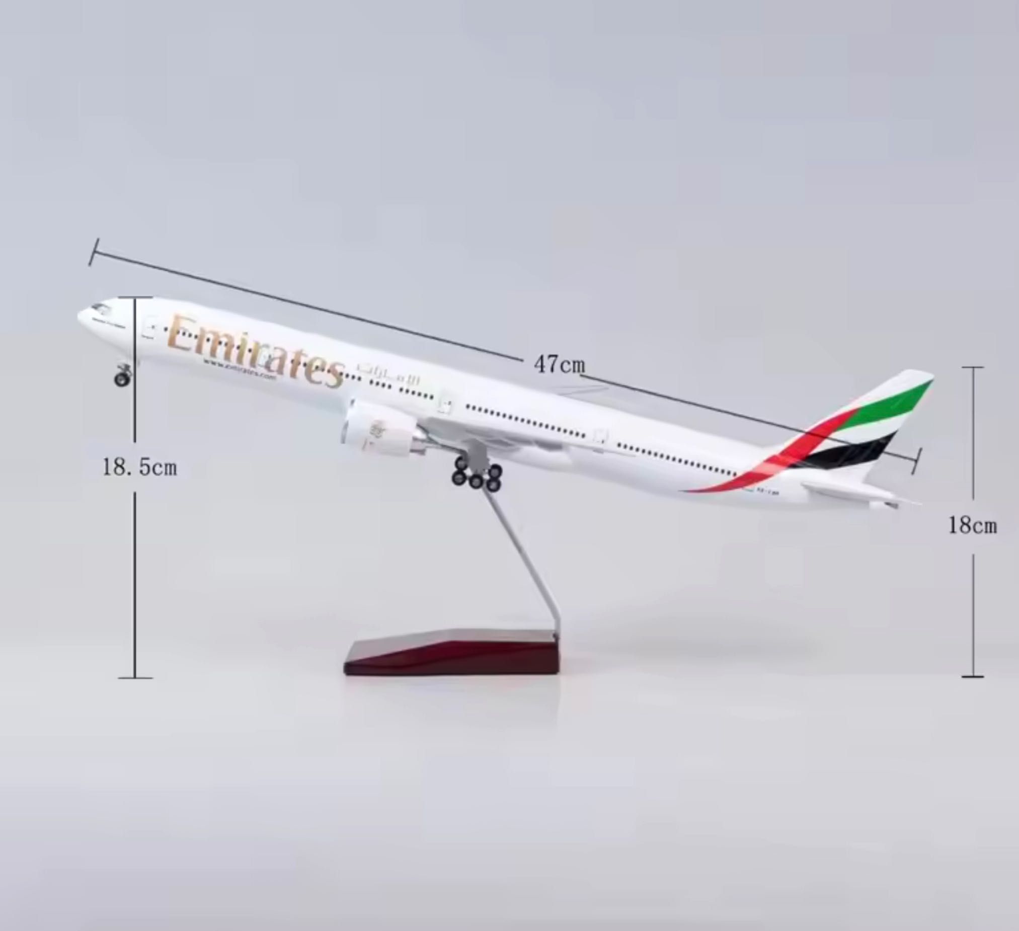 Emirates airlines Boeing 777, com luzes led na cabine , escala, 1,060