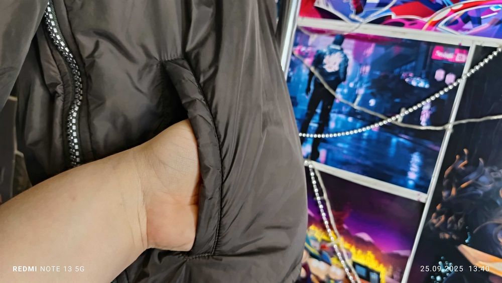 Класний італійський анорак Bailey,розмір М,44-46-48