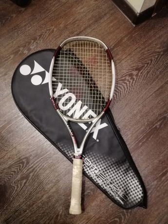 Теннисная ракетка Yonex