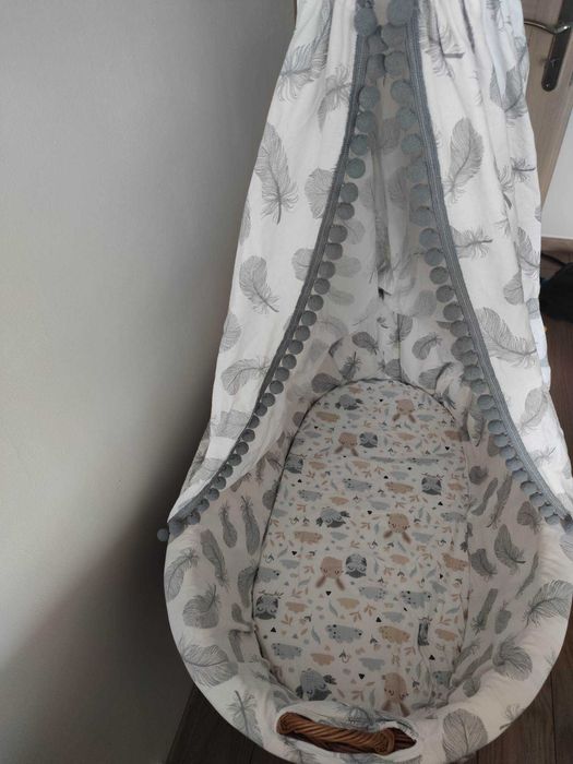 Kosz mojżesza z baldachimem