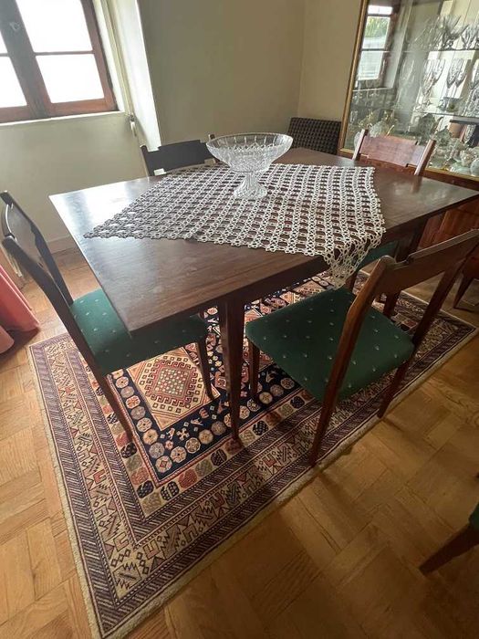 Mesa de Sala de Jantar (anos 70) e cadeiras