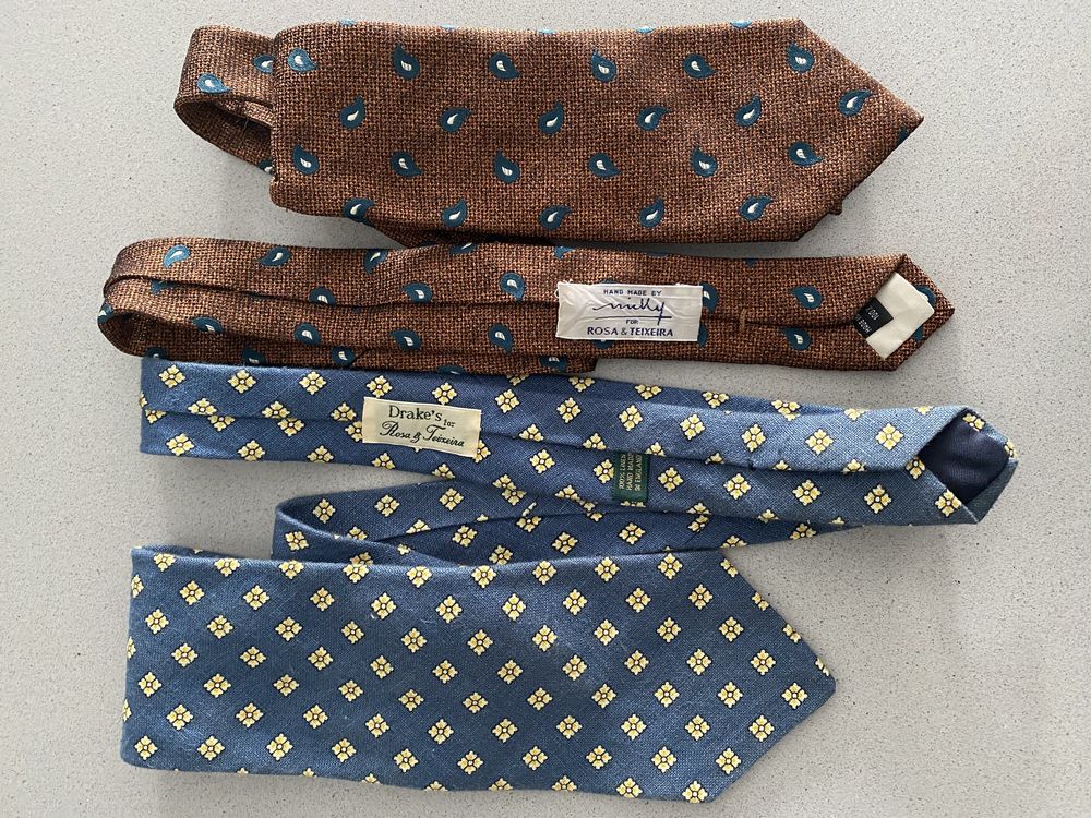 2 gravatas classicas de qualidade superior