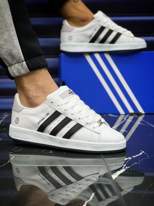 Sapatilhas adidas novas