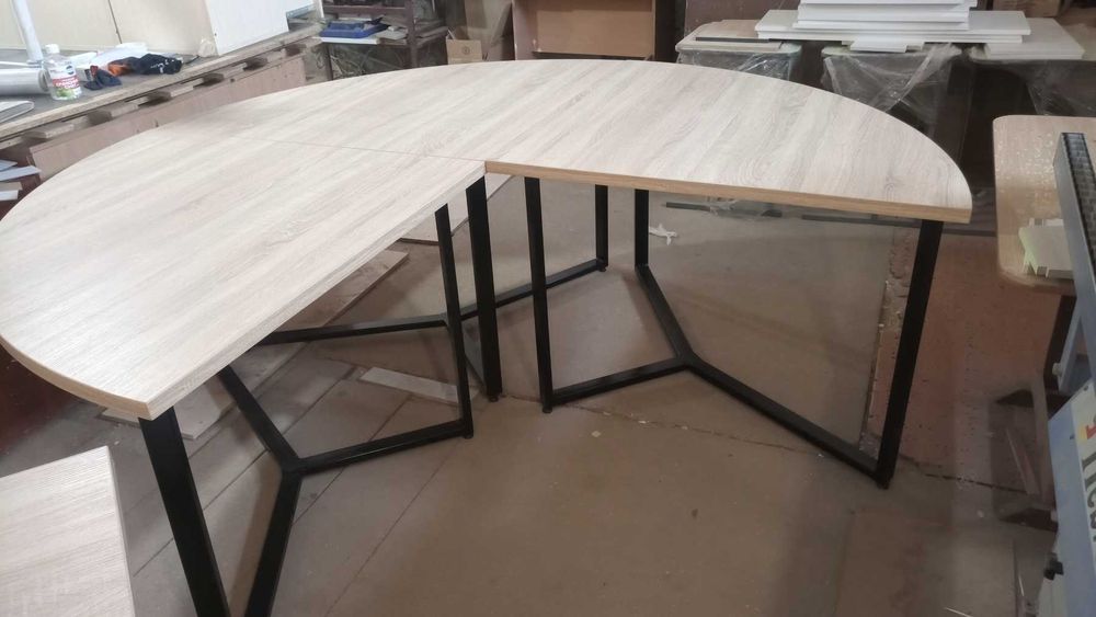 Стол в стиле лофт