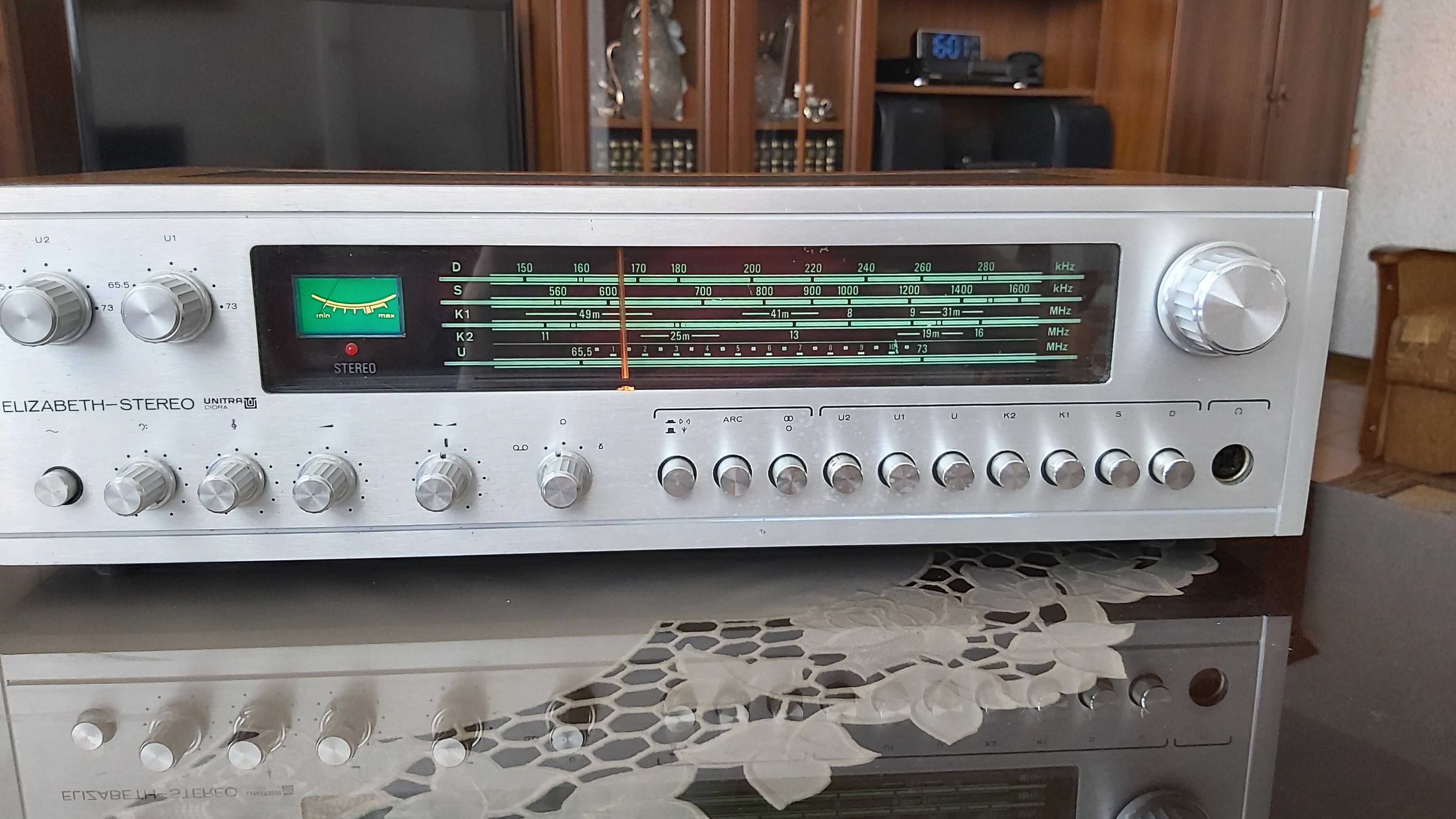radio elizabeth dst - 203 z 1976 roku