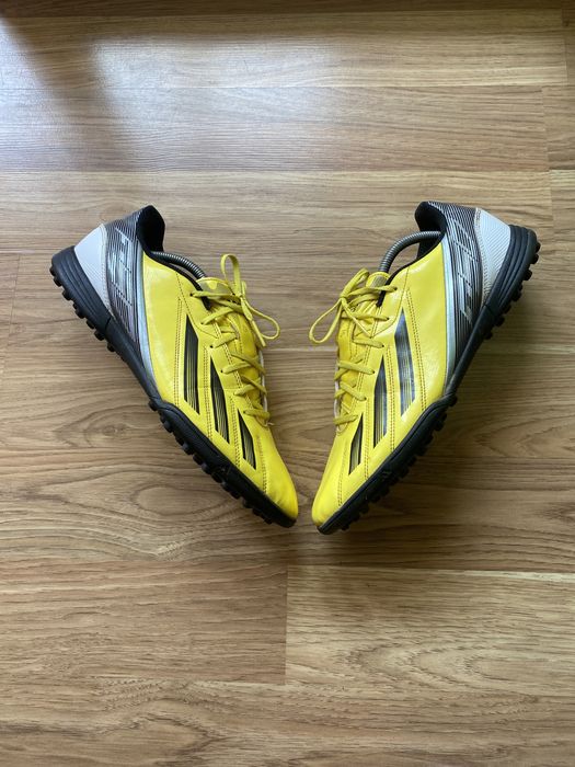 Оригінальні сороконожки adidas F50