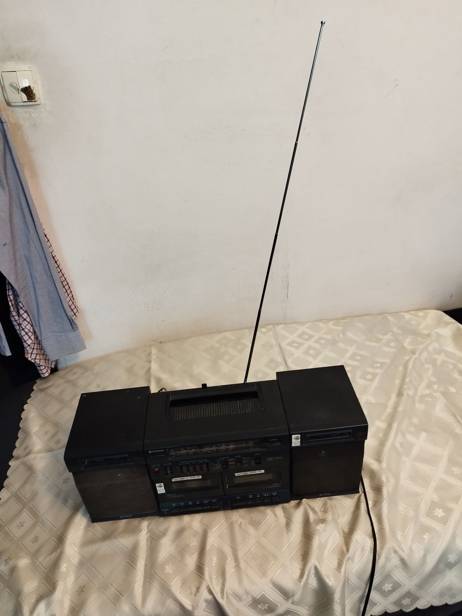 Radio Hitachi YRK