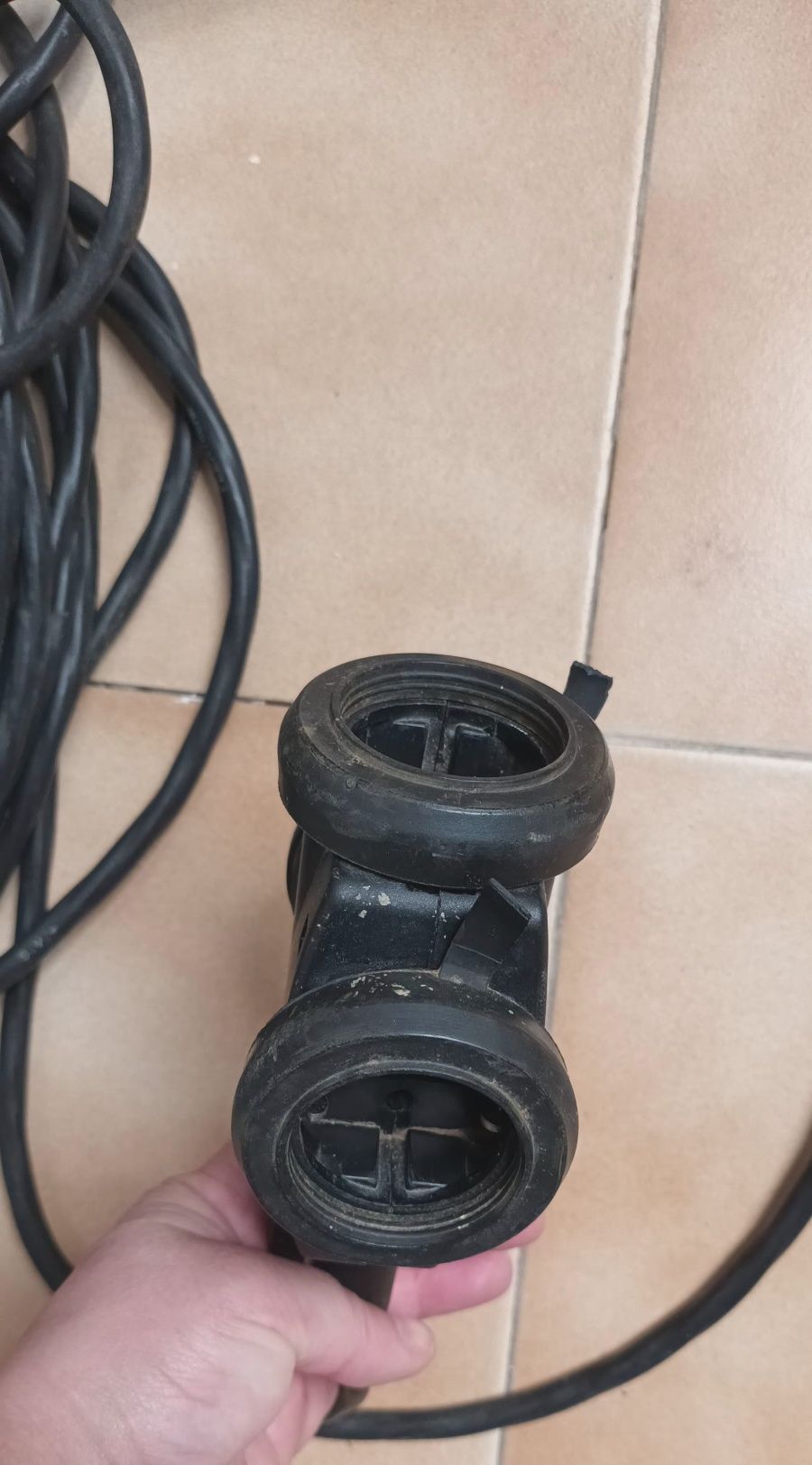 Extensão elétrica borracha 17,5m com 3 tomadas