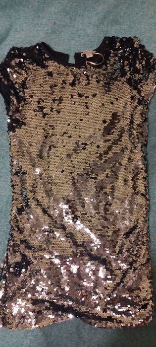 Сукня яскрава святкова з паєтками плаття