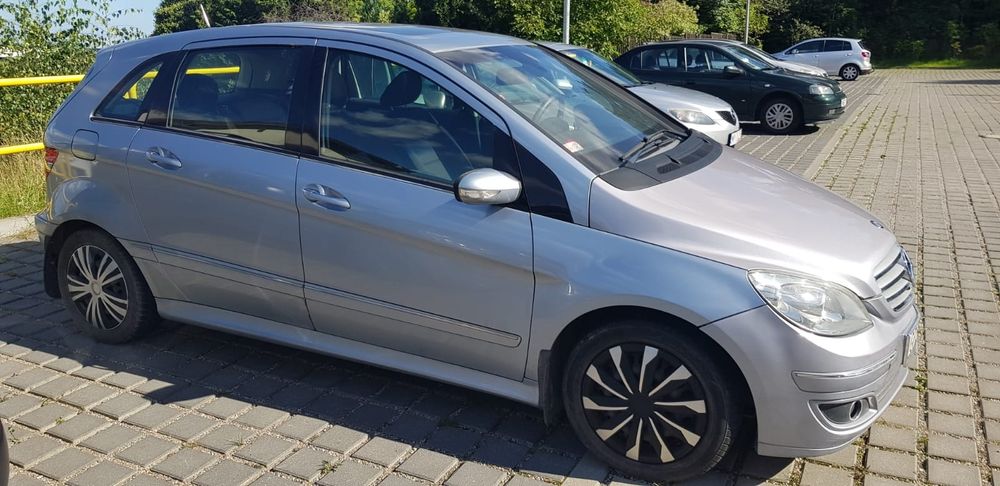 Mercedes B klasa 2.0 benzyna , automat