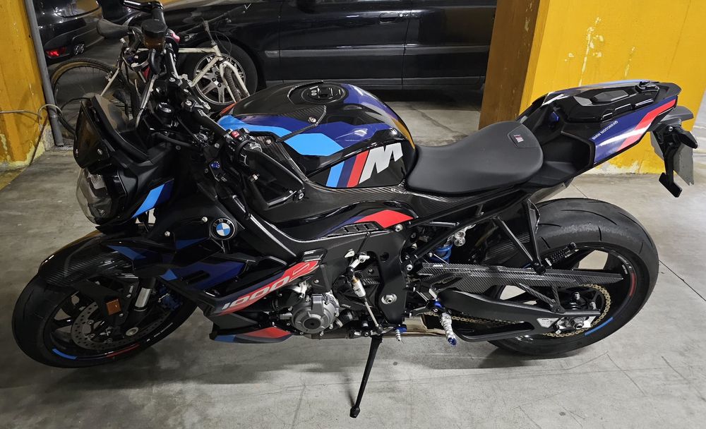 BMW M1000R Carbon Competition