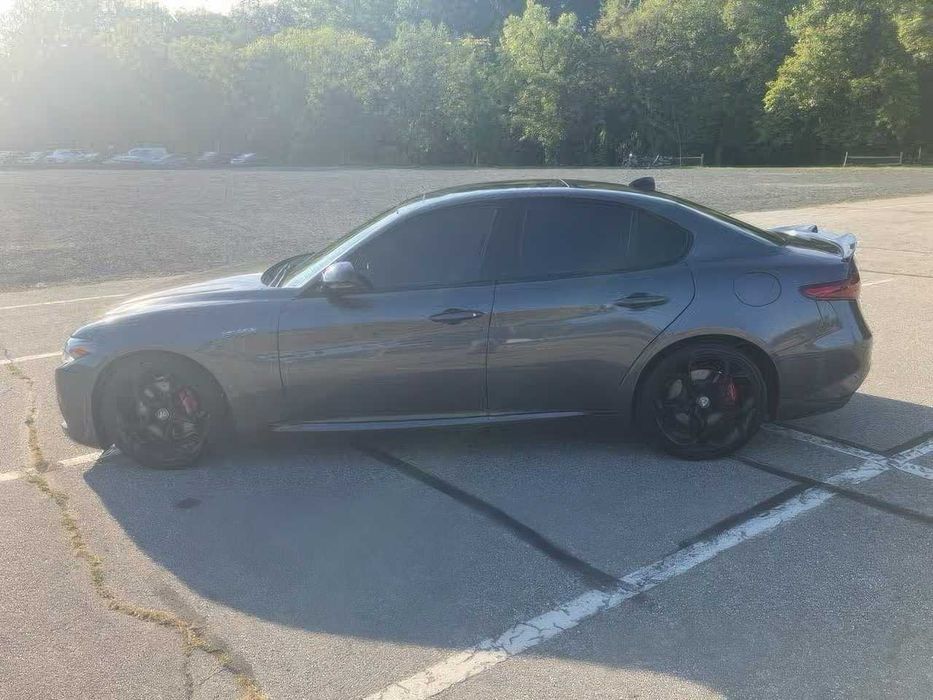 Alfa Romeo Giulia Veloce      2022