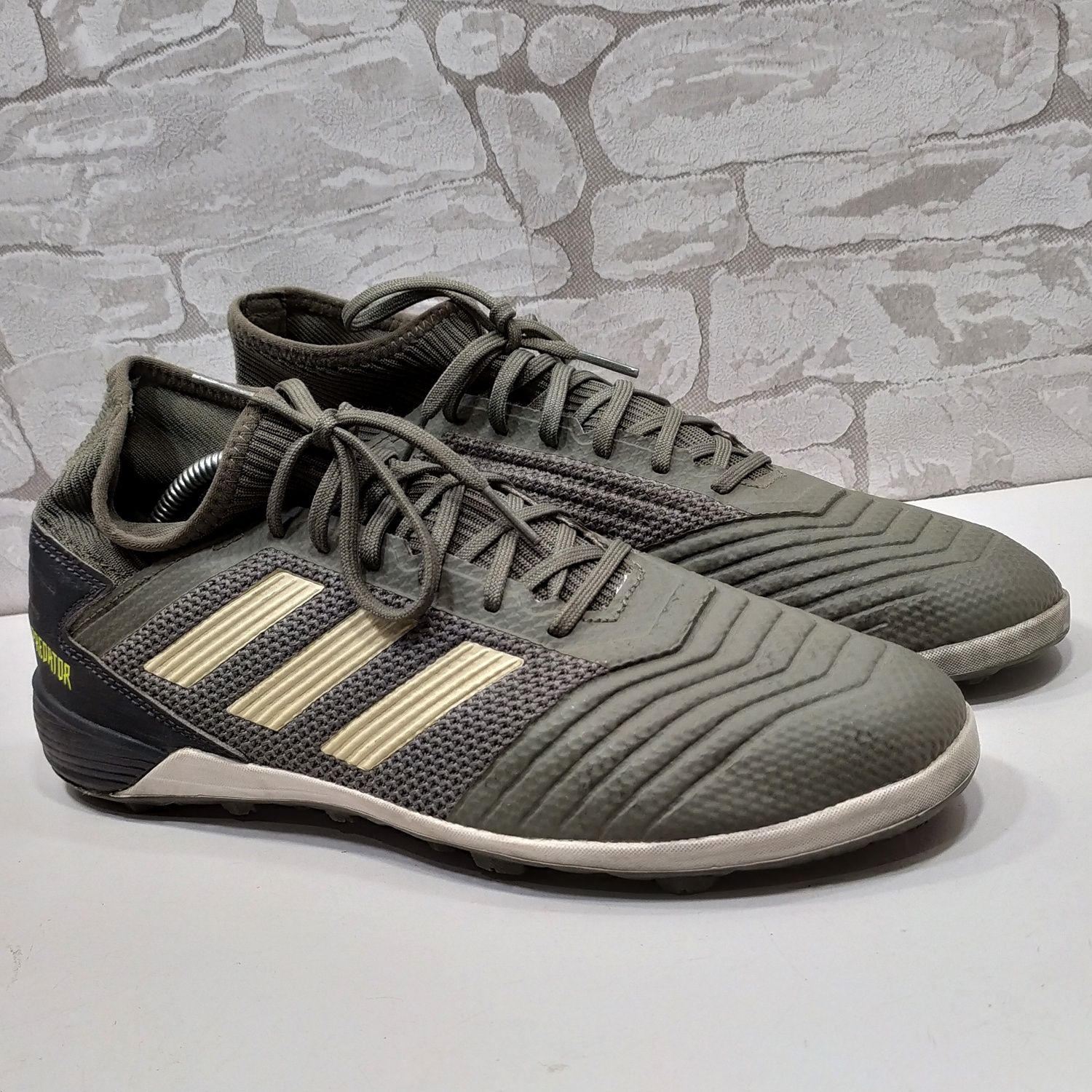 сороконожки Adidas Predator 43р/27.5см