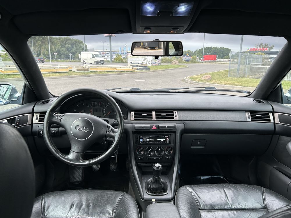 Audi A6 C5 limousine Zadbany
