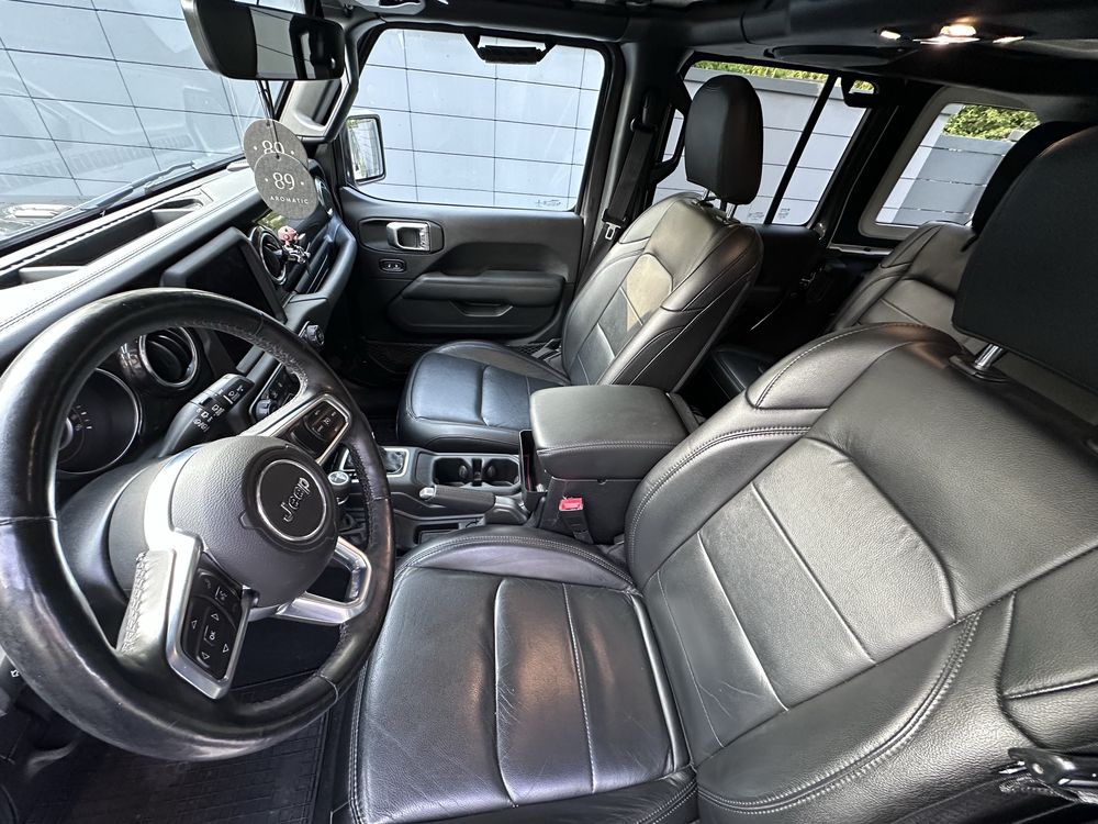 Jeep Wrangler Unlimited Sahara Piękny