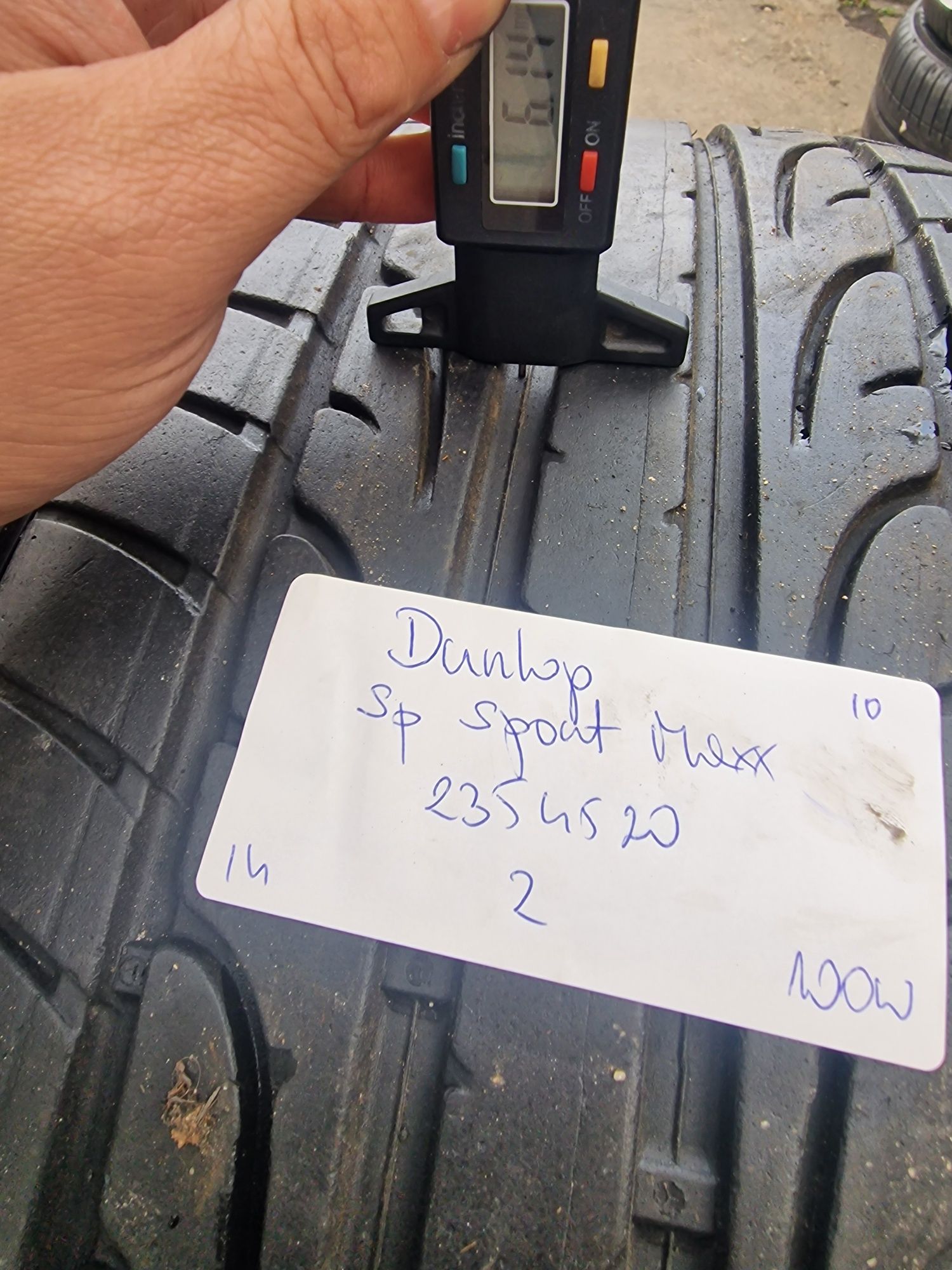 235/45/20 235/45R20 DUNLOP LATO