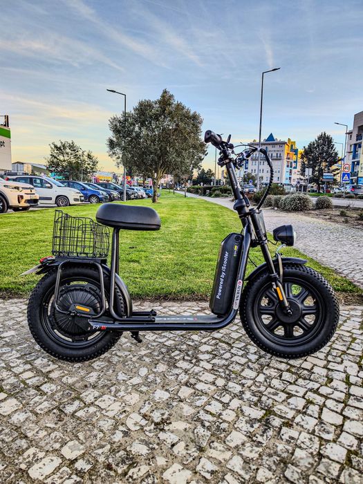 iScooter F7 Elétrica – Potência, Conforto e Autonomia